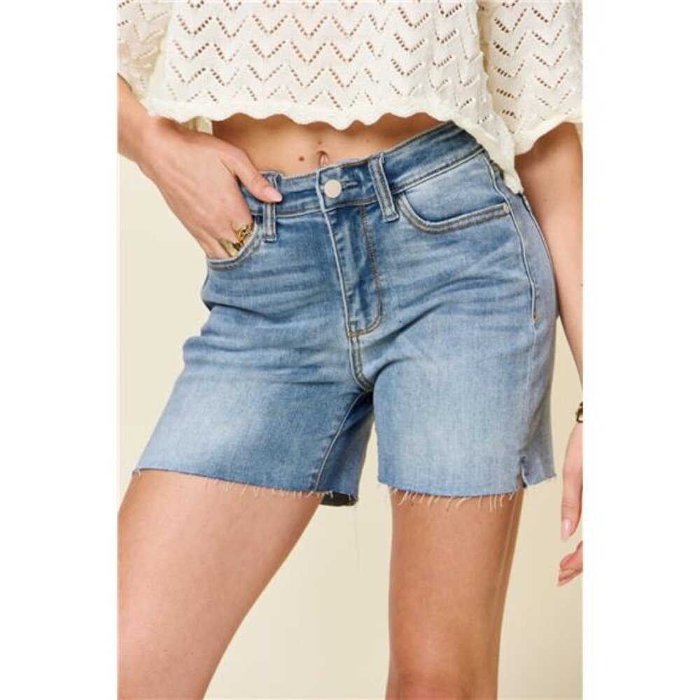 NWT Judy Blue Hi-Waist Raw Hem Denim Shorts, Stretchy, Comfy, Fave Summer Shorts